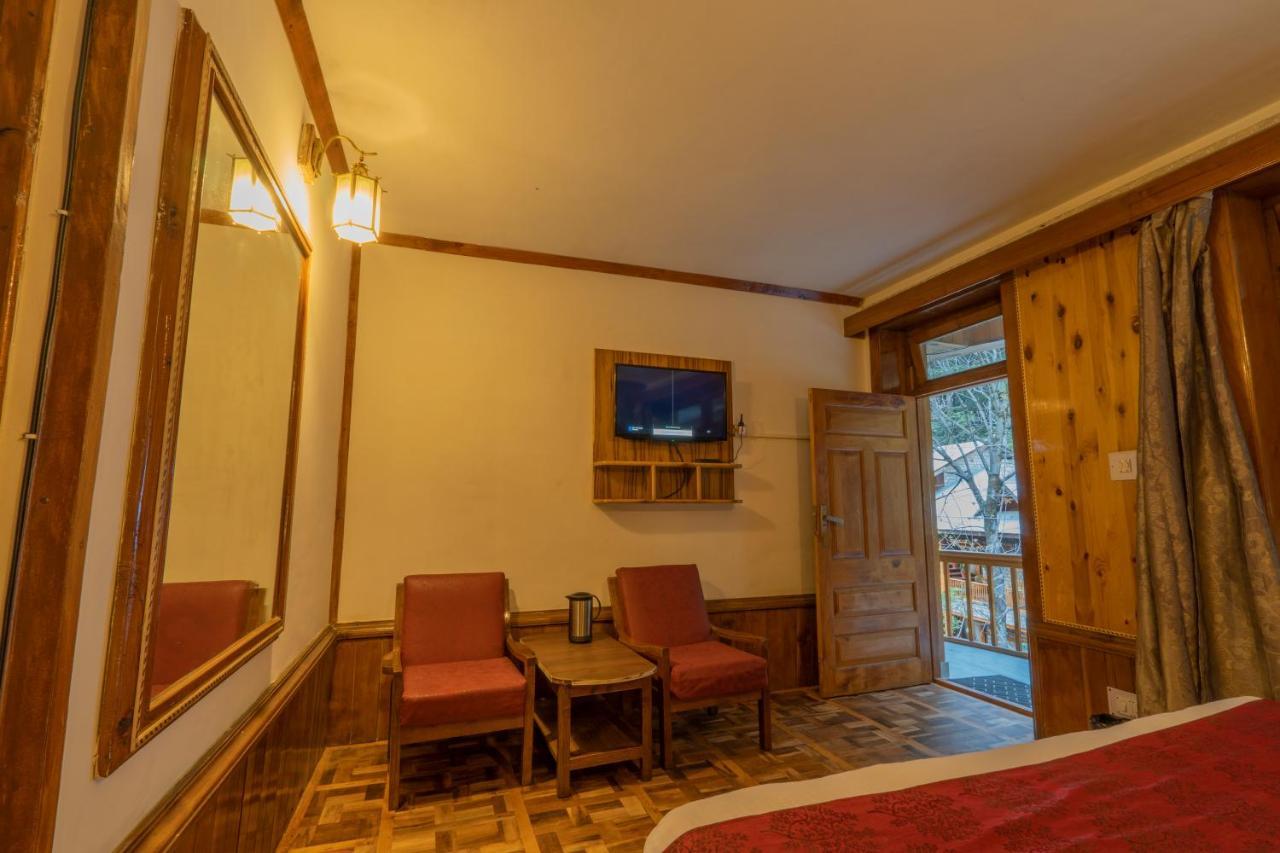 Holiday Home International -Vivaan Stays Манали Экстерьер фото