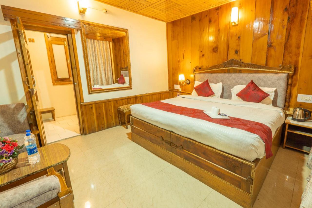 Holiday Home International -Vivaan Stays Манали Экстерьер фото