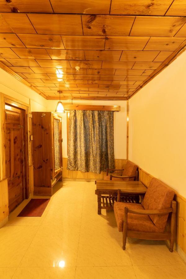 Holiday Home International -Vivaan Stays Манали Экстерьер фото